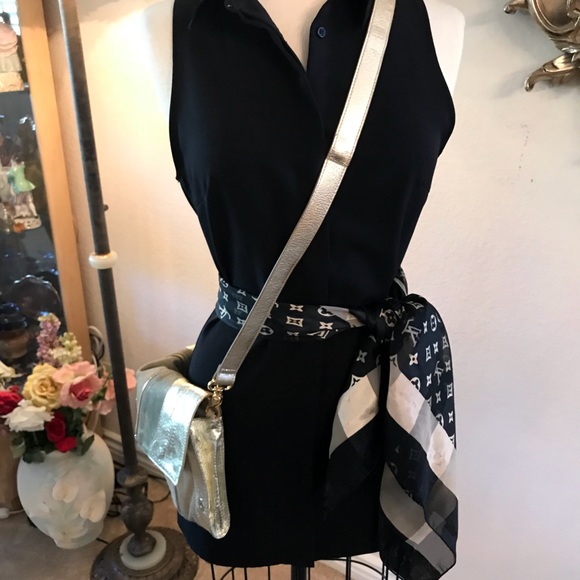 ♦️90%OFF! JIMMY CHOO Metallic Gold SNAKE/LEATHER EXPANDABLE CLUTCH - Picture 5 of 8